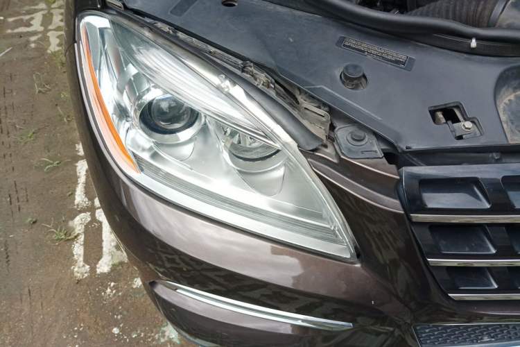 Used Mercedes-Benz M-Class  Right Front Headlight
