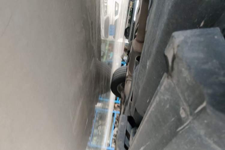 Used Mercedes-Benz M-Class  Chassis Rear Right