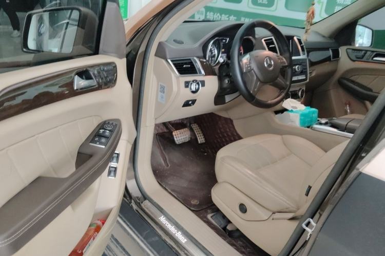 Used Mercedes-Benz M-Class  Driver Seat