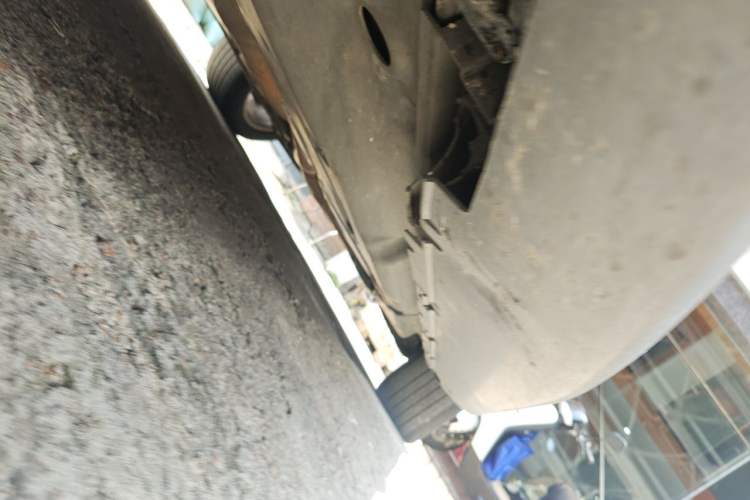 Used Mercedes-Benz M-Class 2014 ML 400 4MATIC Dynamic Model Chassis Front Left