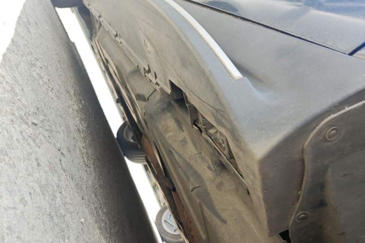 Used Mercedes-Benz M-Class 2014 ML 400 4MATIC Dynamic Model Chassis Rear Left