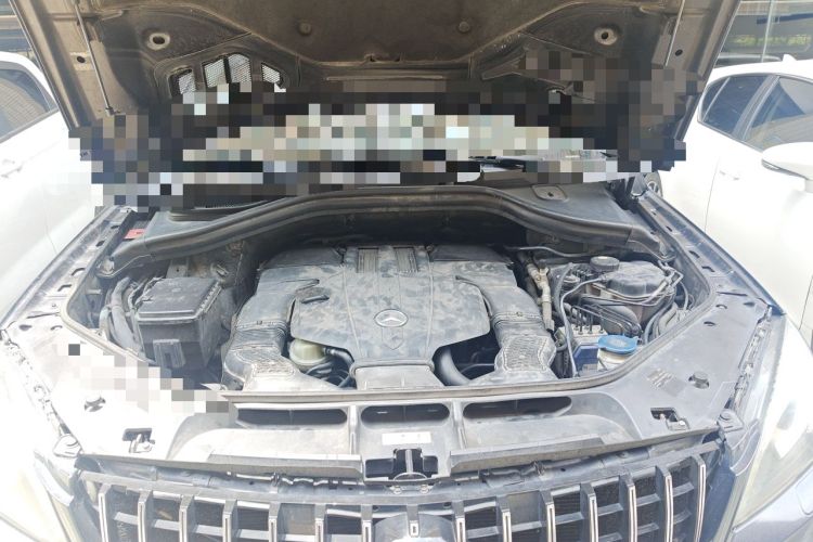 Used Mercedes-Benz M-Class 2014 ML 400 4MATIC Dynamic Model Engine Bay