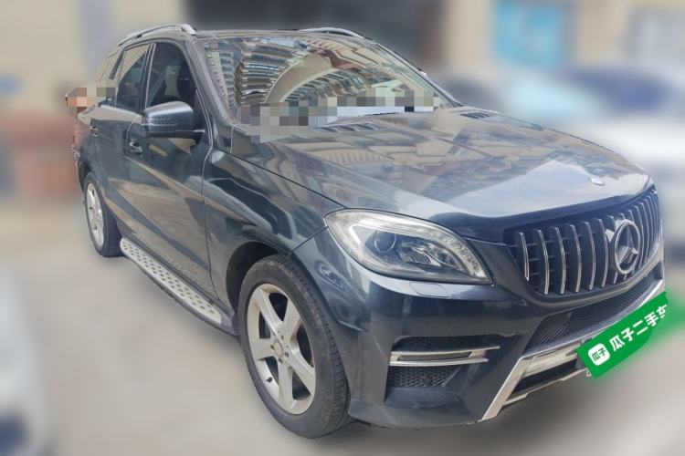Used Mercedes-Benz M-Class 2014 ML 400 4MATIC Dynamic Model Front Right 45 Deg