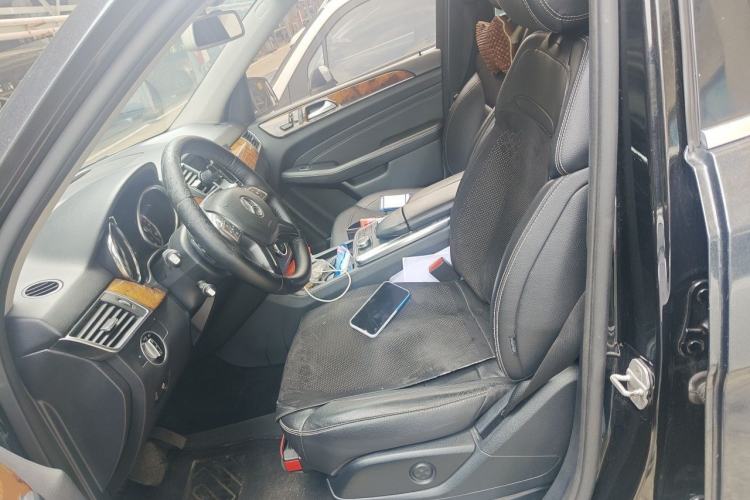 Used Mercedes-Benz M-Class 2014 ML 400 4MATIC Dynamic Model Left Front Seat