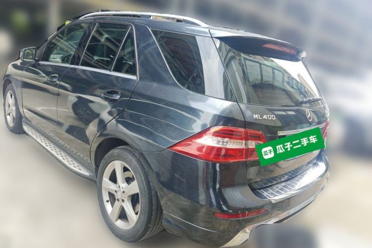 Used Mercedes-Benz M-Class 2014 ML 400 4MATIC Dynamic Model Rear Left 45 Deg