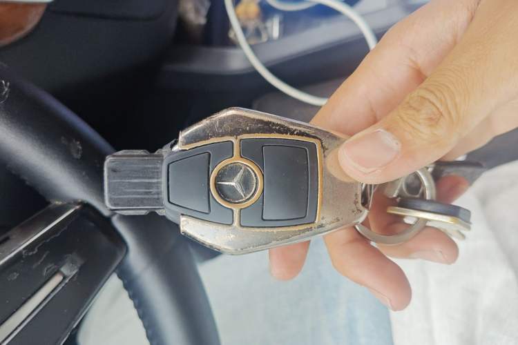 Used Mercedes-Benz M-Class 2014 ML 400 4MATIC Dynamic Model Vehicle Key