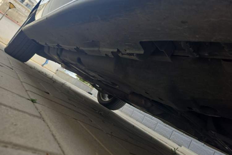 Used Mercedes-Benz M-Class 2014 ML 320 4MATIC Chassis Front Right