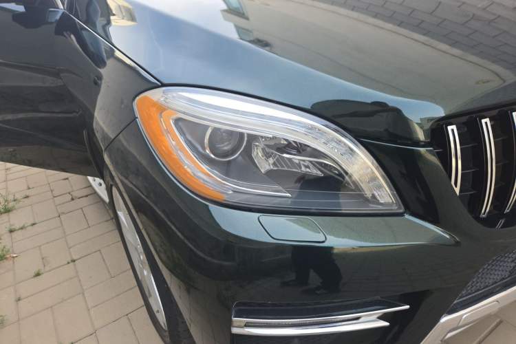 Used Mercedes-Benz M-Class 2014 ML 320 4MATIC Right Front Headlight