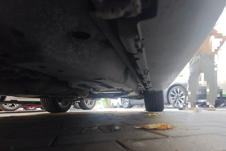 Used Mercedes-Benz M-Class 2014 ML 320 4MATIC Chassis Front Left