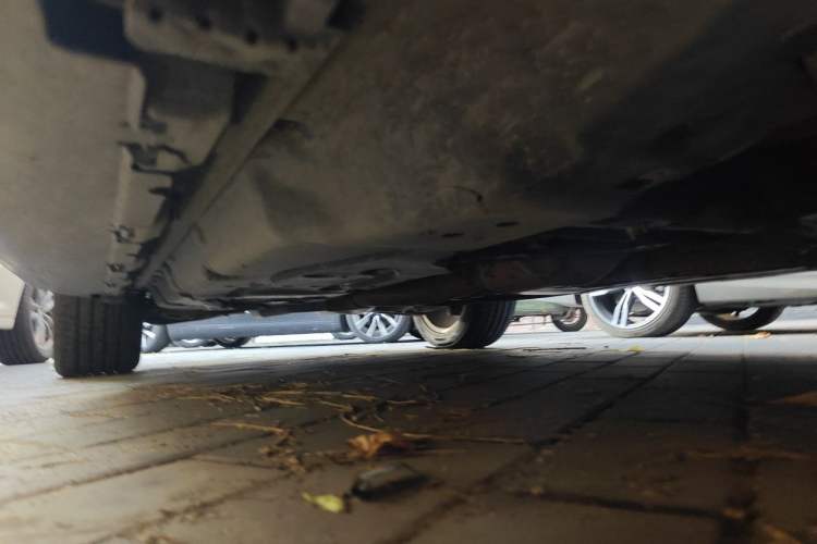 Used Mercedes-Benz M-Class 2014 ML 320 4MATIC Chassis Front Right