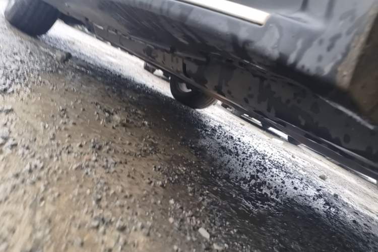 Used Mercedes-Benz M-Class 2014 ML 320 4MATIC Chassis Rear Left