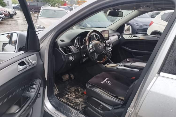 Used Mercedes-Benz M-Class 2014 ML 320 4MATIC Driver Seat