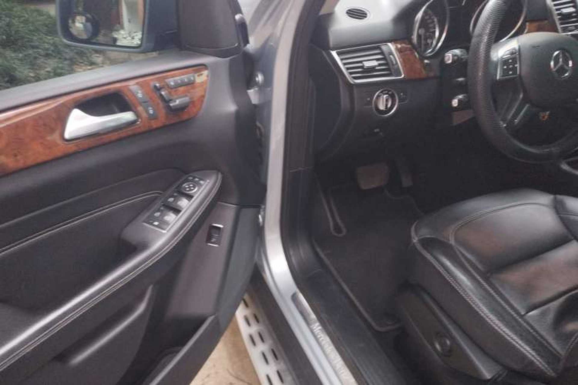 Used Mercedes-Benz M-Class 2014 ML 400 4MATIC Luxury Model Driver Seat