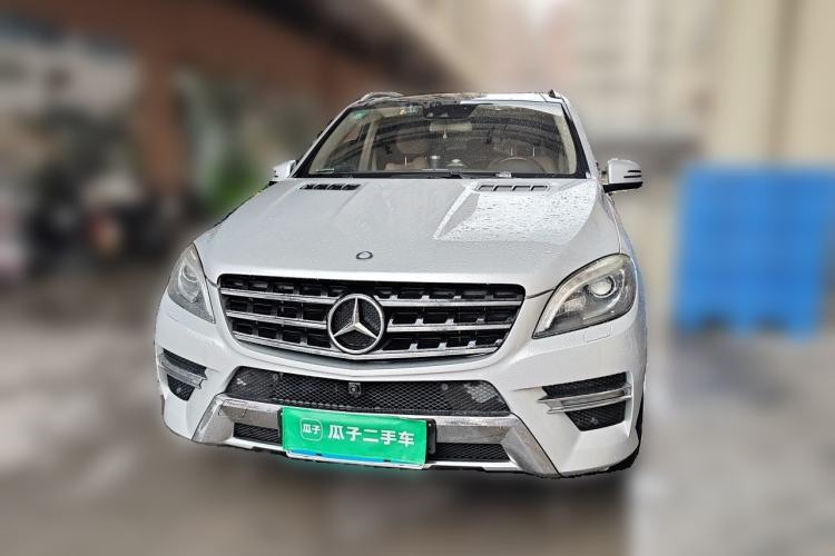 Used Mercedes-Benz M-Class 2014 ML 400 4MATIC Luxury Model Front
