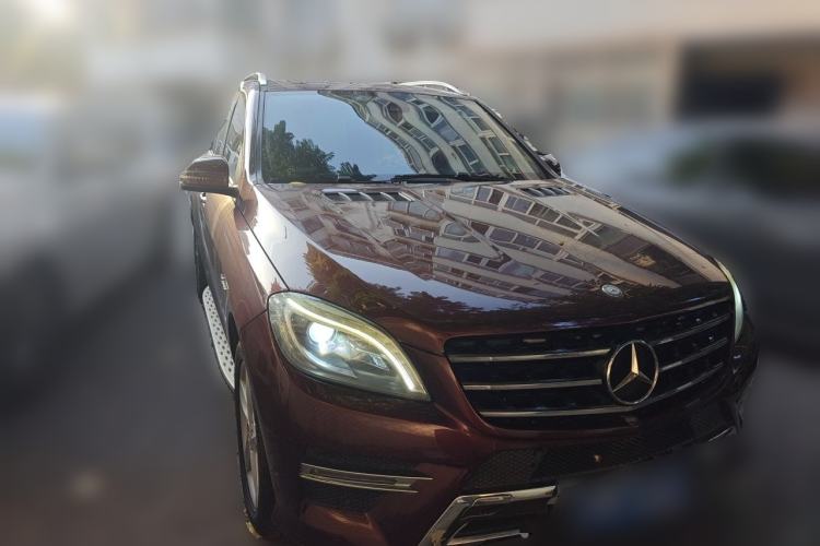 Used Mercedes-Benz M-Class 2014 ML 320 4MATIC Front Right 45 Deg
