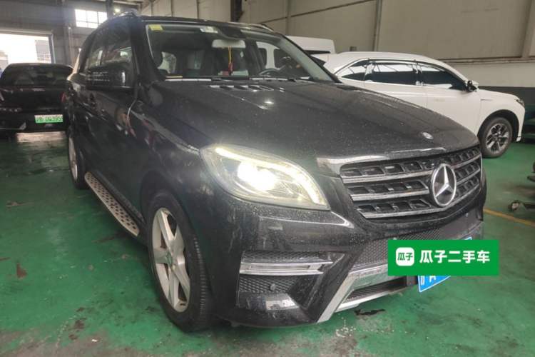 Used Mercedes-Benz M-Class 2014 ML 320 4MATIC Front Right 45 Deg