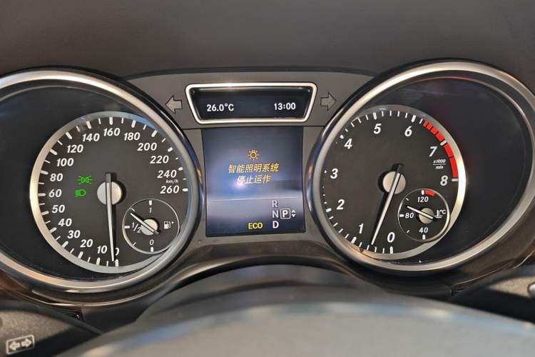 Used Mercedes-Benz M-Class 2014 ML 400 4MATIC Luxury Model Instrument Cluster