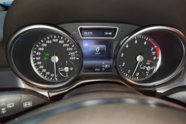 Used Mercedes-Benz M-Class 2014 ML 320 4MATIC Instrument Cluster
