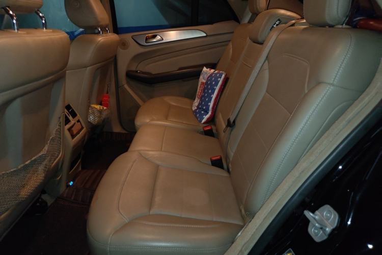 Used Mercedes-Benz M-Class 2014 ML 320 4MATIC Left Rear Seat