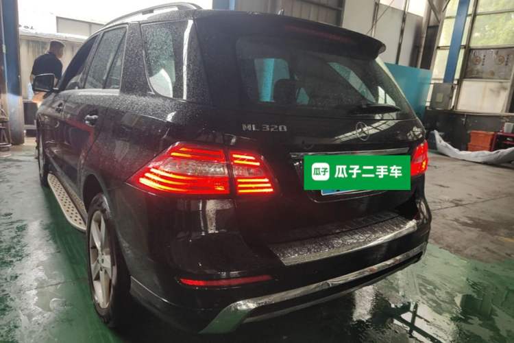 Used Mercedes-Benz M-Class 2014 ML 320 4MATIC Rear Left 45 Deg