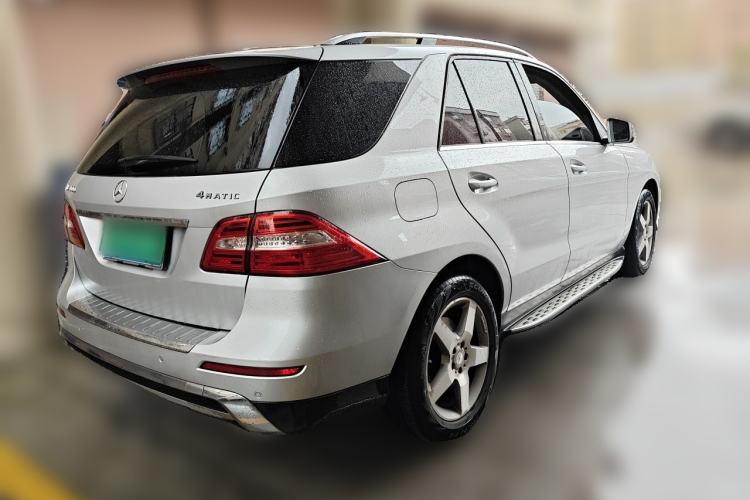 Used Mercedes-Benz M-Class 2014 ML 400 4MATIC Luxury Model Rear Right 45 Deg