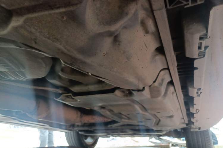 Used Mercedes-Benz M-Class 2014 ML 400 4MATIC Luxury Model Chassis Rear Right