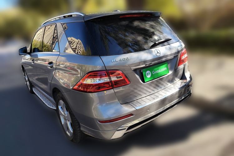 Used Mercedes-Benz M-Class 2014 ML 400 4MATIC Luxury Model Exterior 3