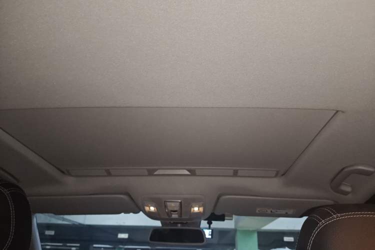 Used Mercedes-Benz M-Class 2014 ML 320 4MATIC Headliner