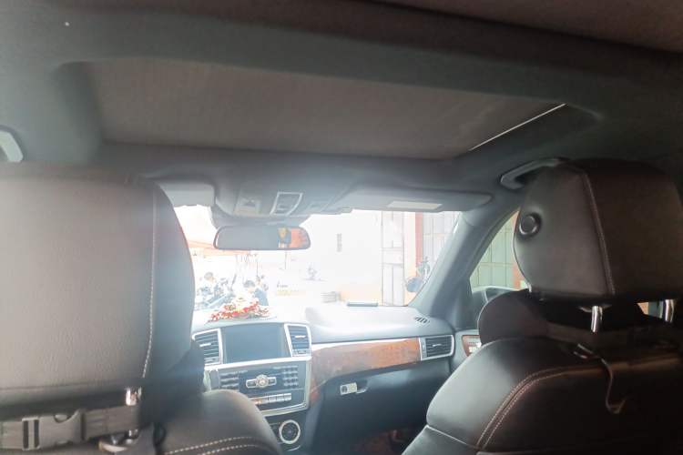 Used Mercedes-Benz M-Class 2014 ML 400 4MATIC Luxury Model Headliner