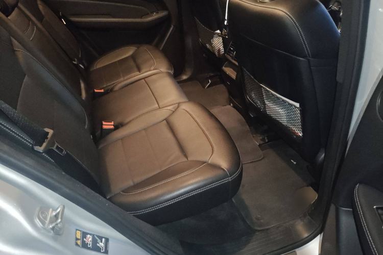 Used Mercedes-Benz M-Class 2014 ML 320 4MATIC Left Rear Seat