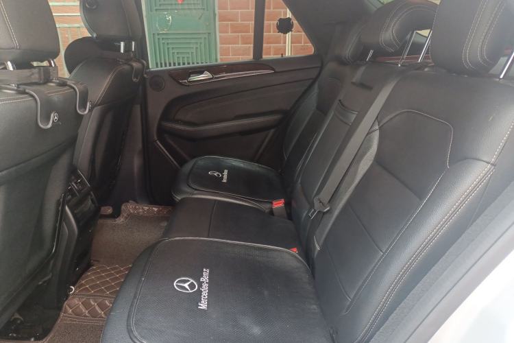 Used Mercedes-Benz M-Class 2014 ML 400 4MATIC Luxury Model Left Rear Seat