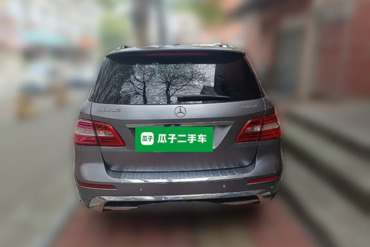 Used Mercedes-Benz M-Class 2014 ML 400 4MATIC Luxury Model Rear