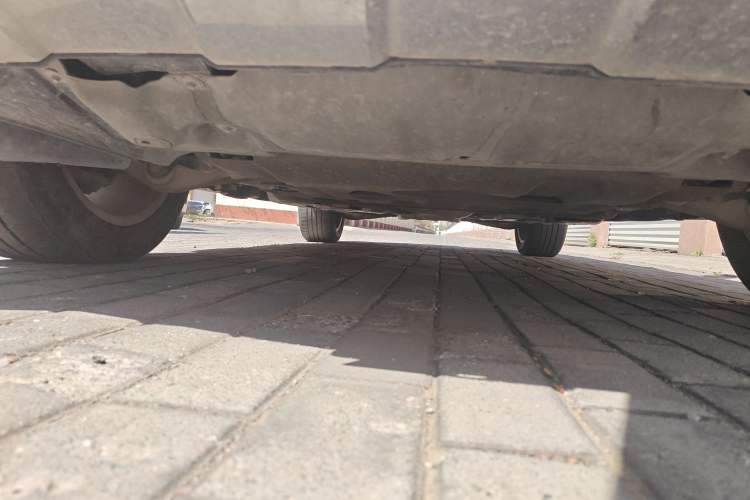 Used Mercedes-Benz M-Class 2014 ML 320 4MATIC Chassis Front