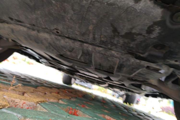 Used Mercedes-Benz M-Class 2014 ML 320 4MATIC Chassis Front