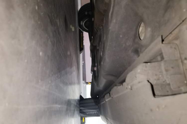 Used Mercedes-Benz M-Class 2014 ML 320 4MATIC Chassis Front Left