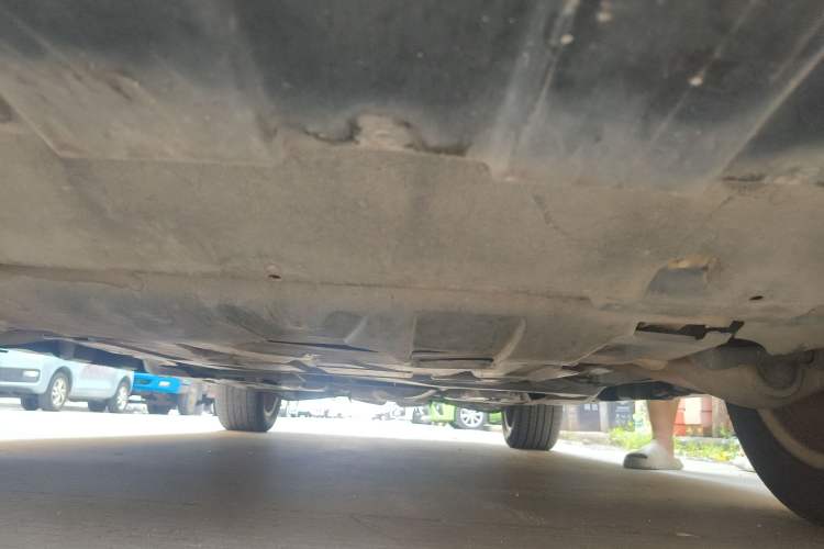 Used Mercedes-Benz M-Class 2014 ML 320 4MATIC Chassis Front