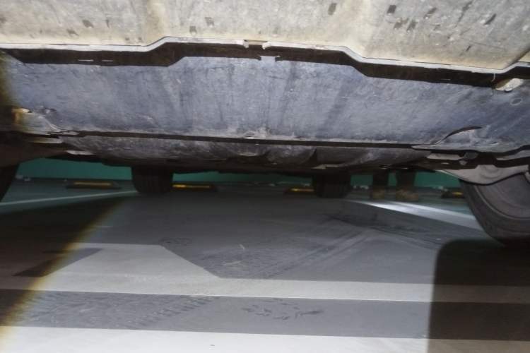 Used Mercedes-Benz M-Class 2014 ML 320 4MATIC Chassis Front