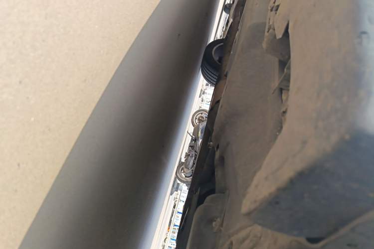 Used Mercedes-Benz M-Class 2014 ML 320 4MATIC Chassis Front Right