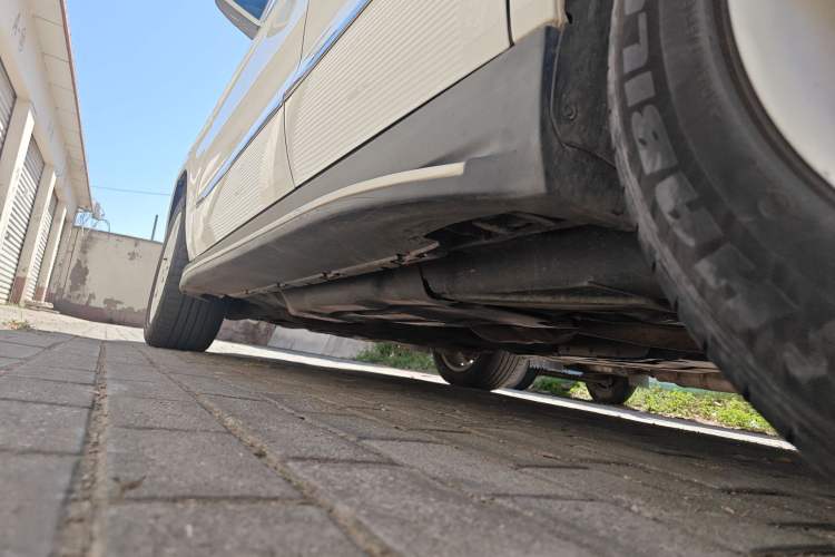 Used Mercedes-Benz M-Class 2014 ML 320 4MATIC Chassis Rear Left