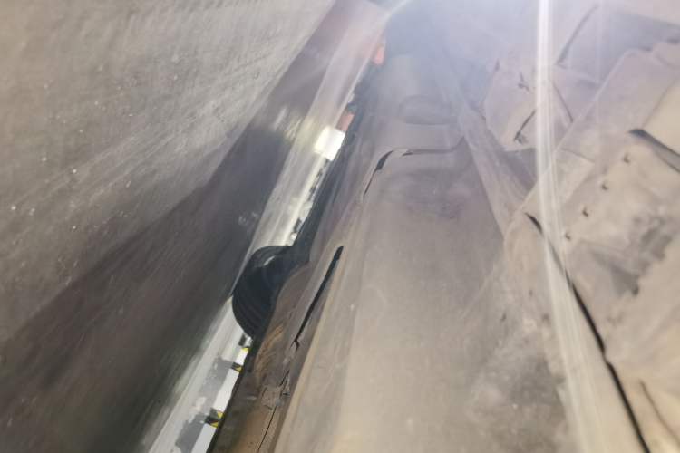 Used Mercedes-Benz M-Class 2014 ML 320 4MATIC Chassis Rear Left