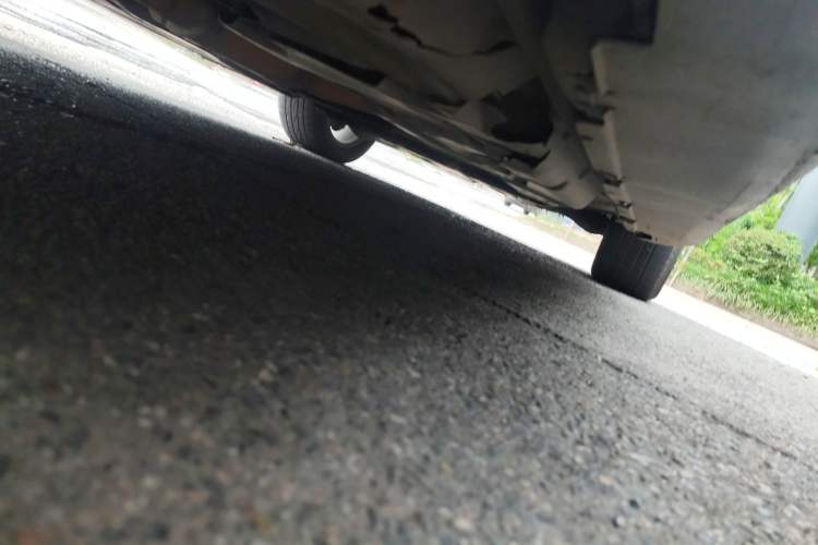 Used Mercedes-Benz M-Class 2014 ML 400 4MATIC Dynamic Model Chassis Rear Right