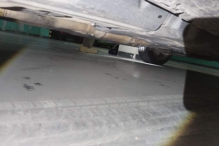 Used Mercedes-Benz M-Class 2014 ML 320 4MATIC Chassis Rear Right