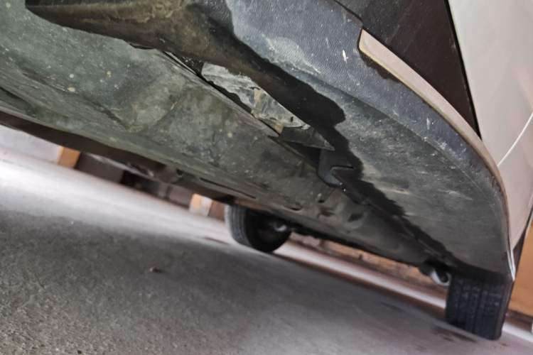 Used Mercedes-Benz M-Class 2014 ML 400 4MATIC Dynamic Model Chassis Rear Right