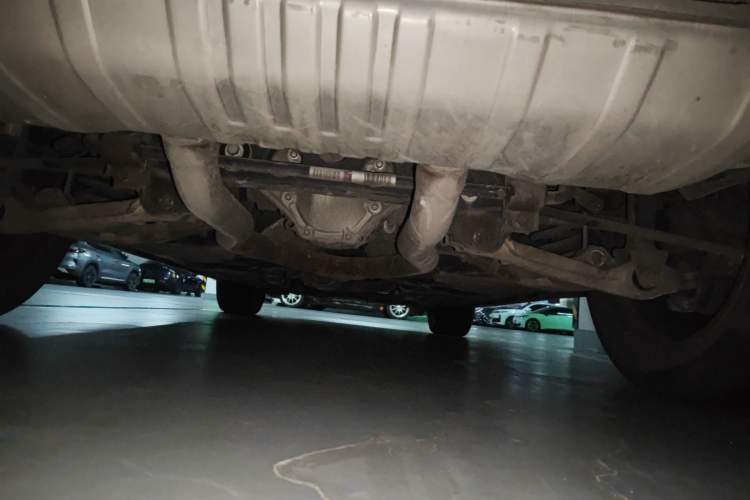 Used Mercedes-Benz M-Class 2014 ML 320 4MATIC Chassis Rear