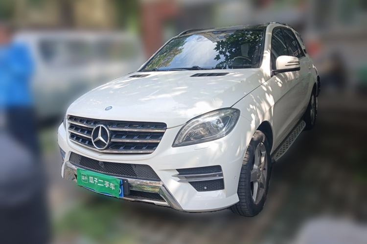 Mercedes-Benz M-Class 2014 ML 400 4MATIC Luxury Model с пробегом Guazi used car, China used car export, Used car for sale, Used  cars, Cheapest cars for sale