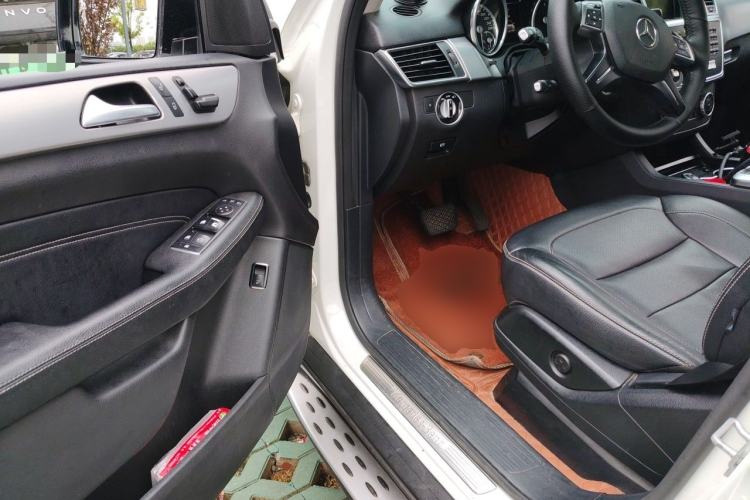 Used Mercedes-Benz M-Class 2014 ML 320 4MATIC Driver Seat