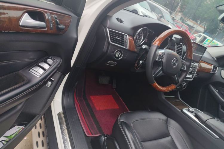 Used Mercedes-Benz M-Class 2014 ML 400 4MATIC Dynamic Model Driver Seat