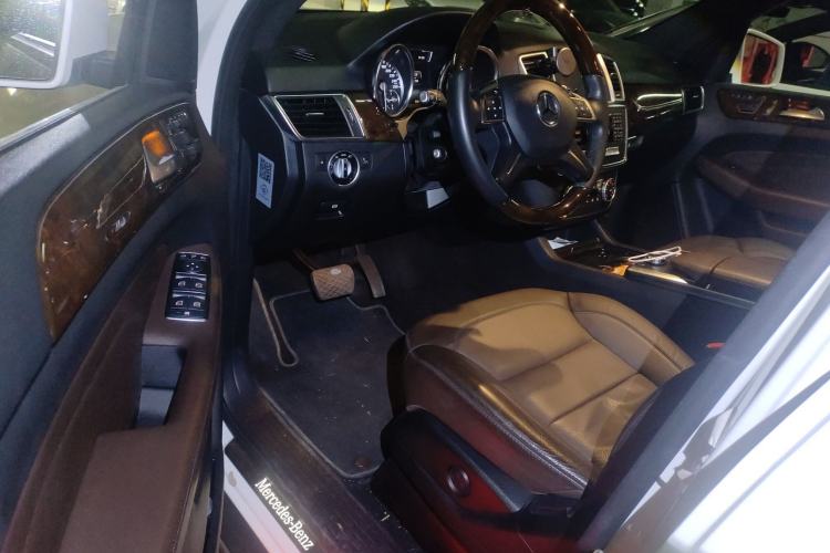 Used Mercedes-Benz M-Class 2014 ML 400 4MATIC Luxury Model Driver Seat