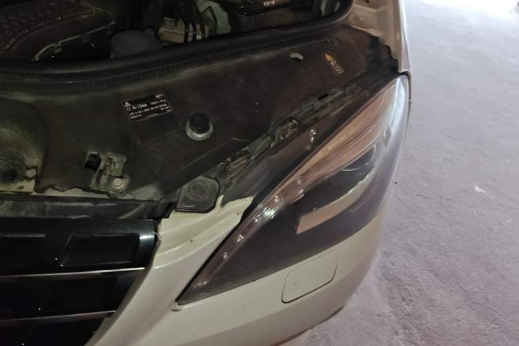 Used Mercedes-Benz M-Class 2014 ML 400 4MATIC Dynamic Model Engine Bay Left