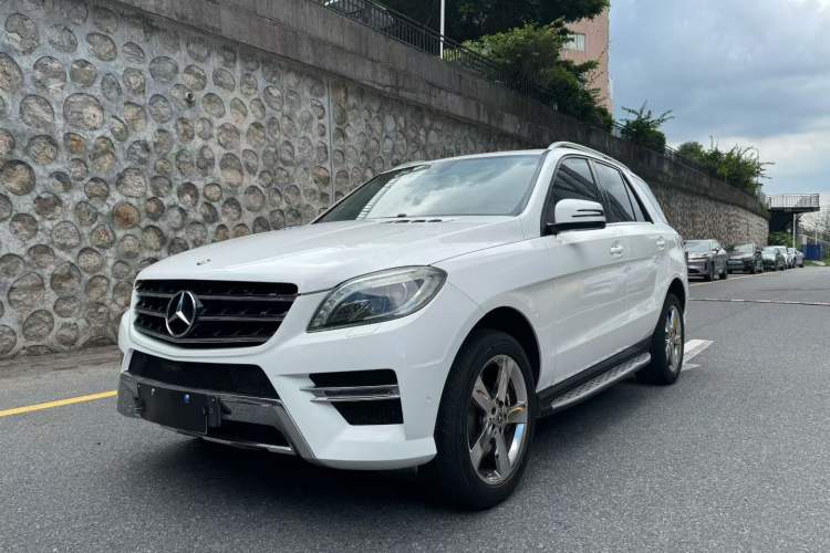 Used Mercedes-Benz M-Class 2014 ML 320 4MATIC Exterior 1
